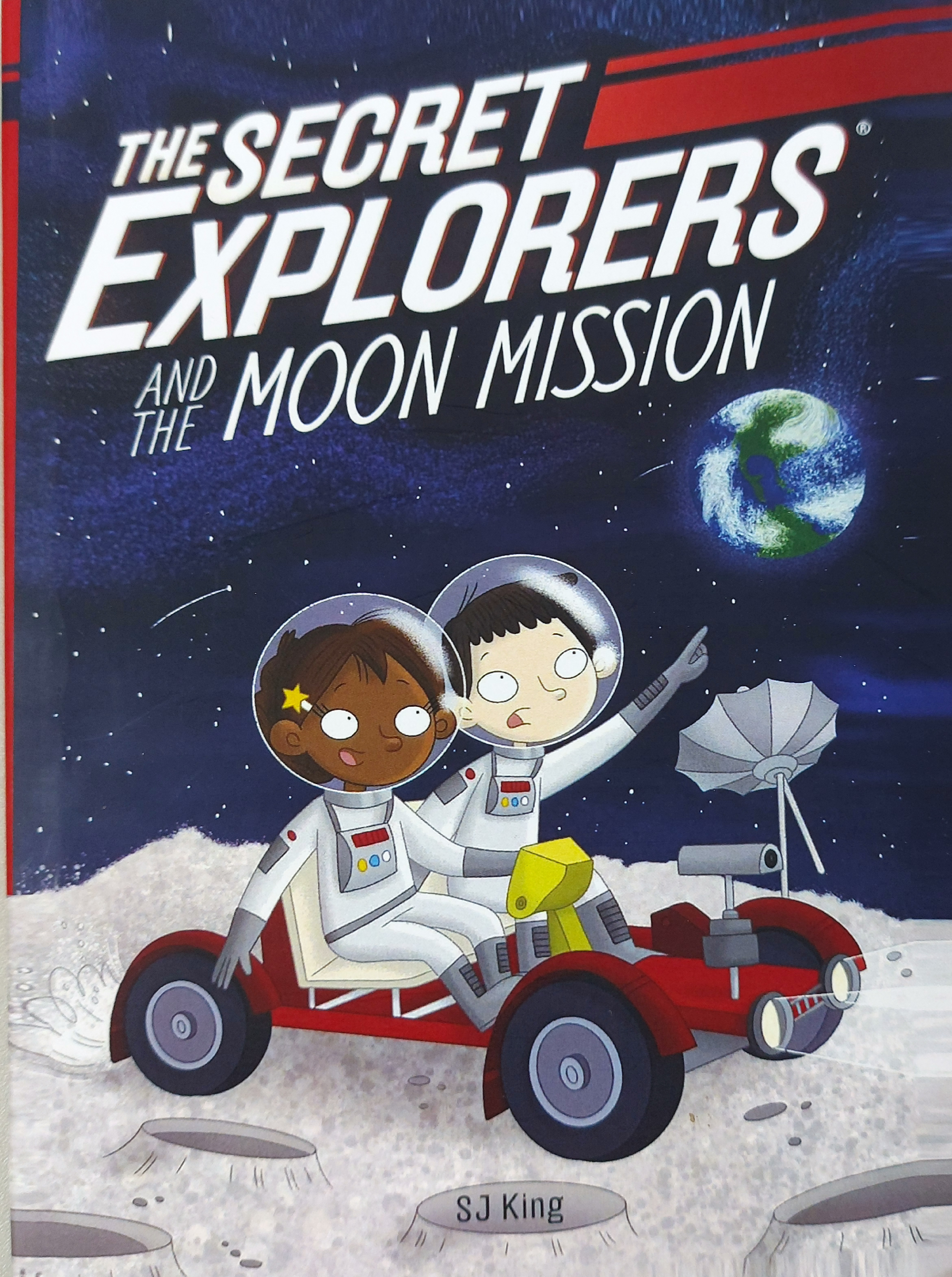 THESEGRET EXPLORERS AND THE MOON MISSION